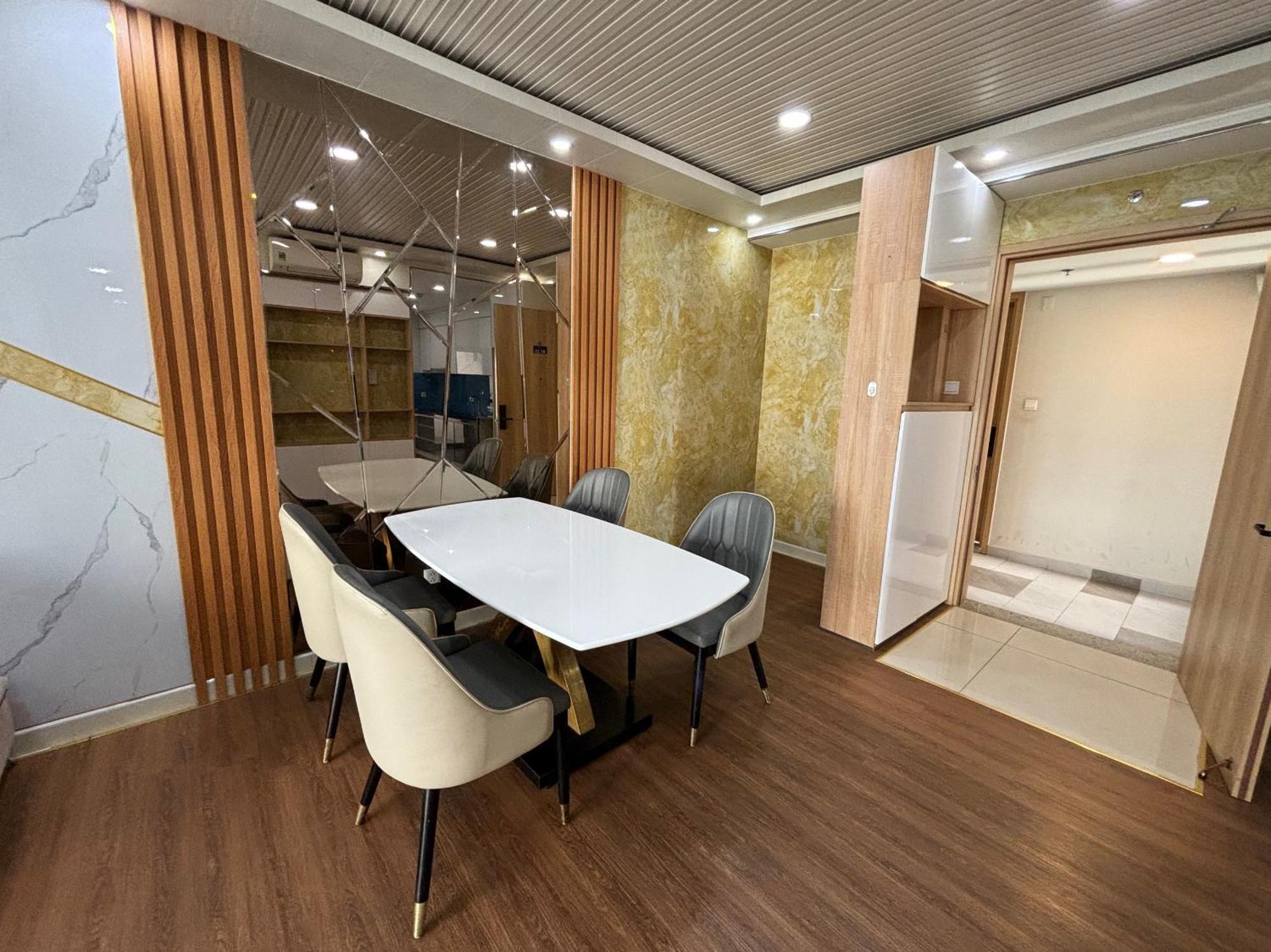 Ho Emerald Aeon Mall Tan Phu * Ho Chi Minh City