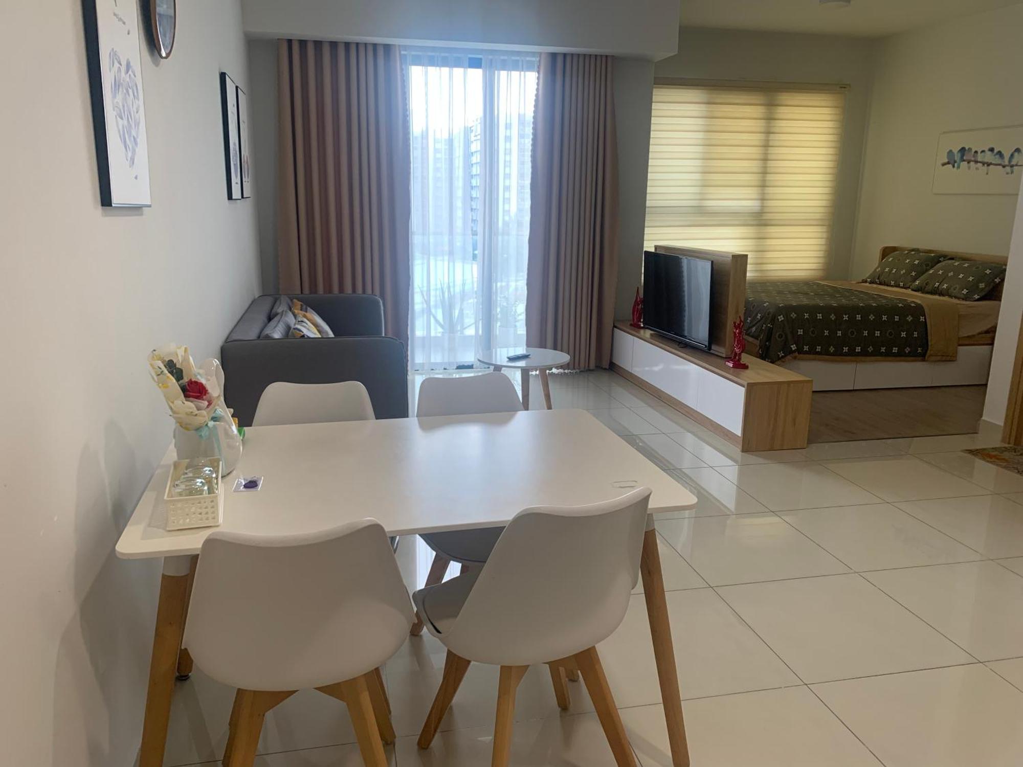 Ho Emerald Aeon Mall Tan Phu Apartment *